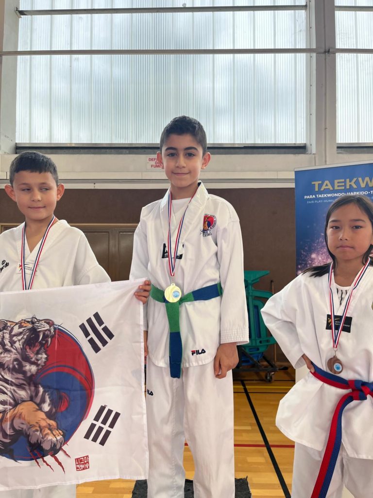 WhatsApp Image 2025-11-23 à 20.20.38_14ce9e0b